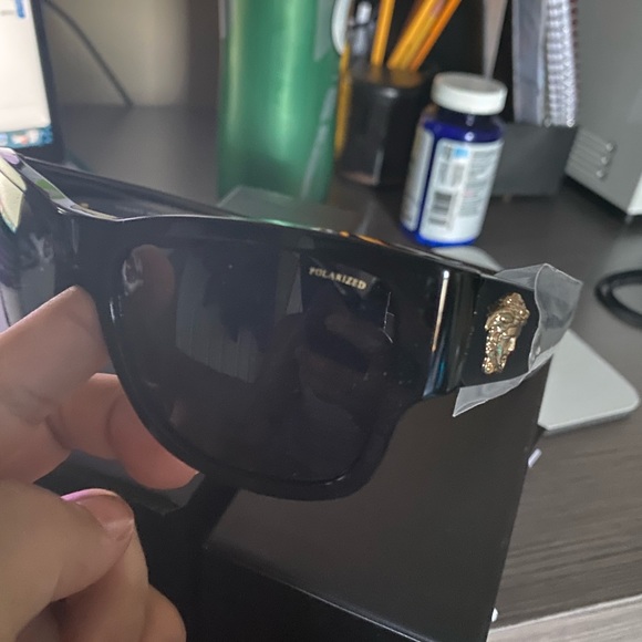 Versace sunglasses - Picture 1 of 7